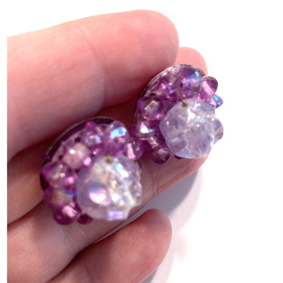 Vintage Mid Century Purple Bead Cluster Clip On Earrings Small Textured Romantic - Picture 7 of 8